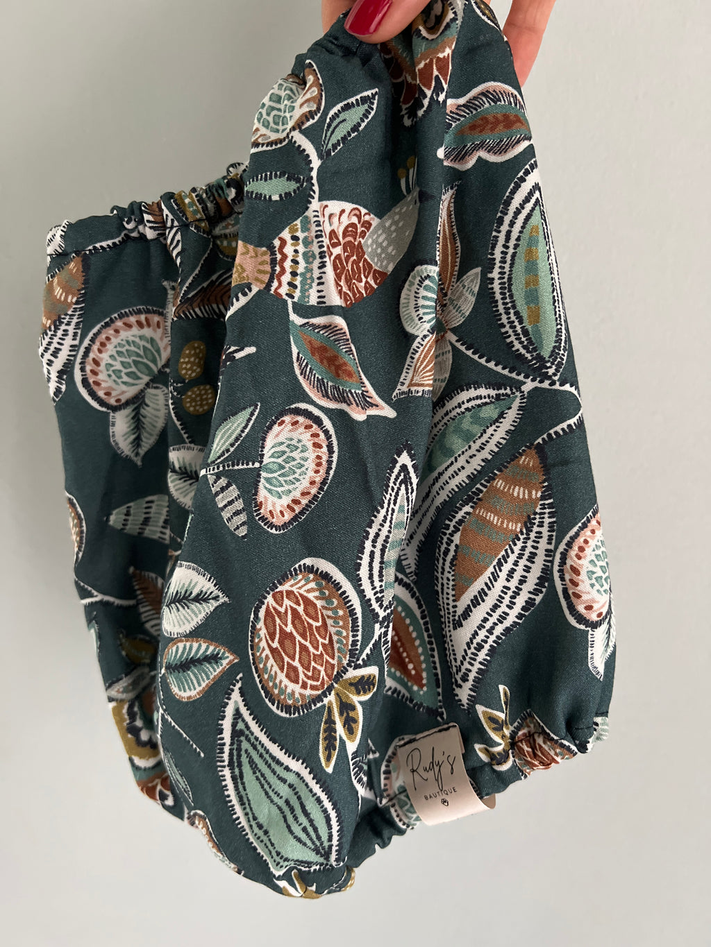 Giraffe Muslin Snood