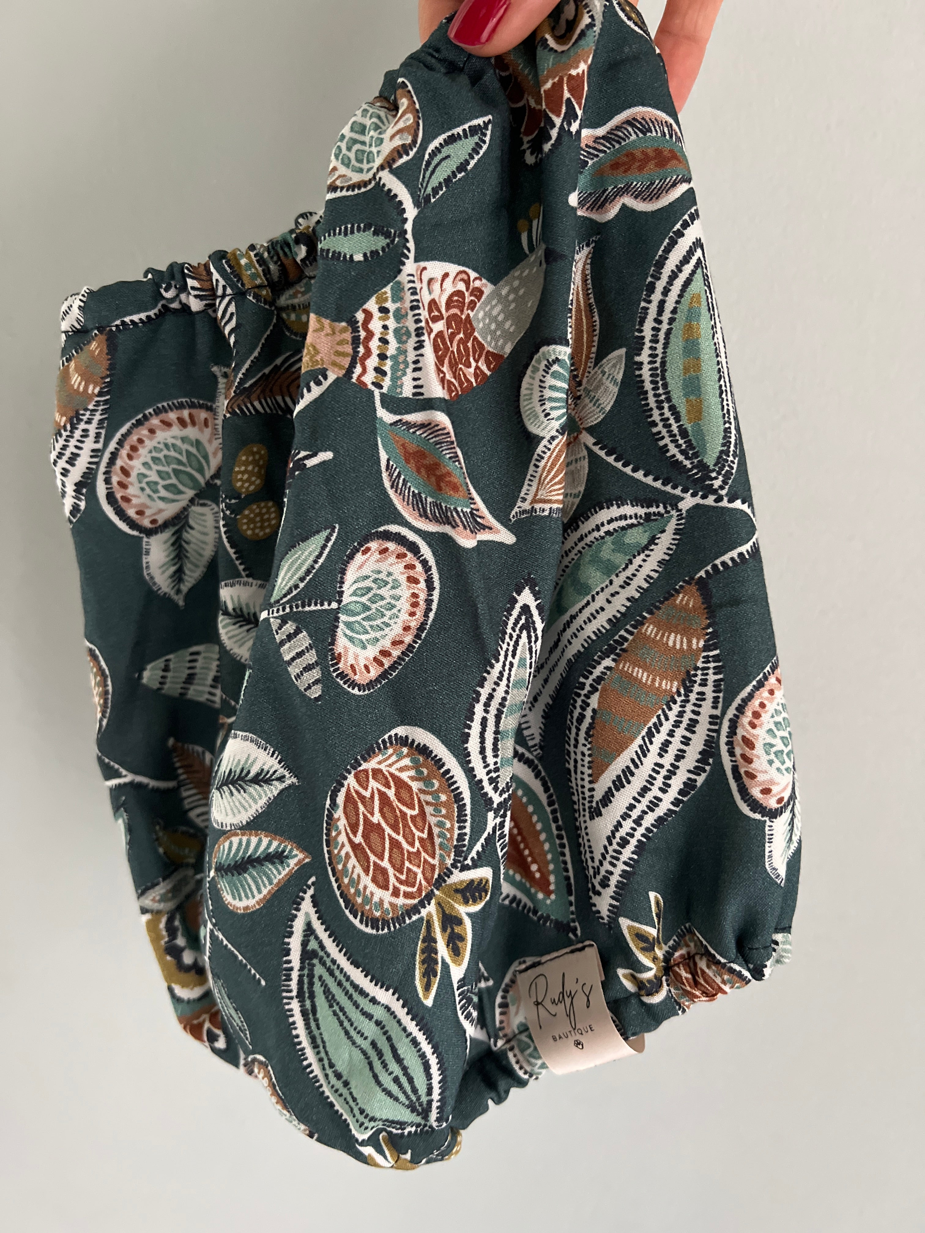 Giraffe Muslin Snood