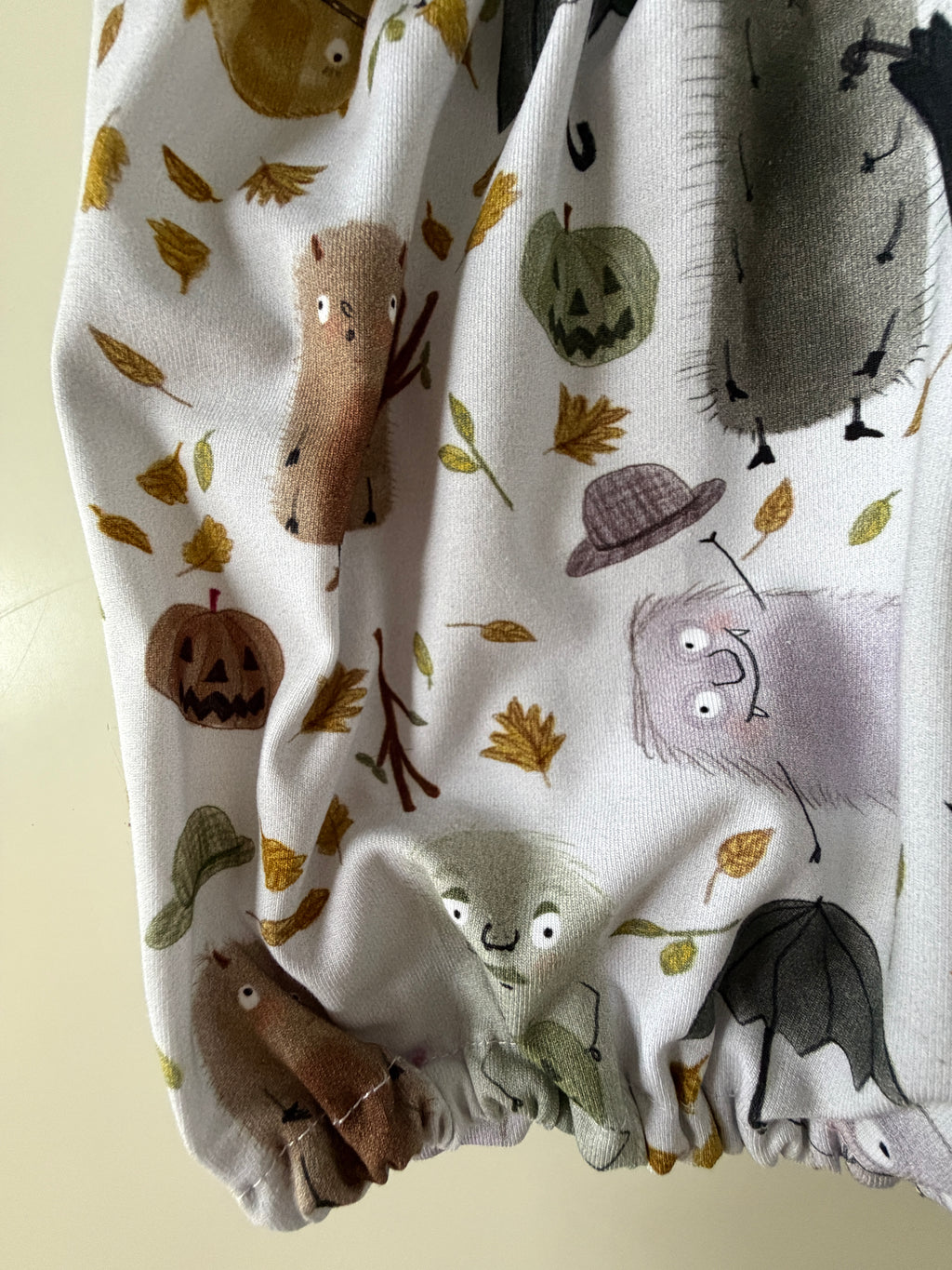 Paraorecchie in Jersey  Halloween Cute little Monsters