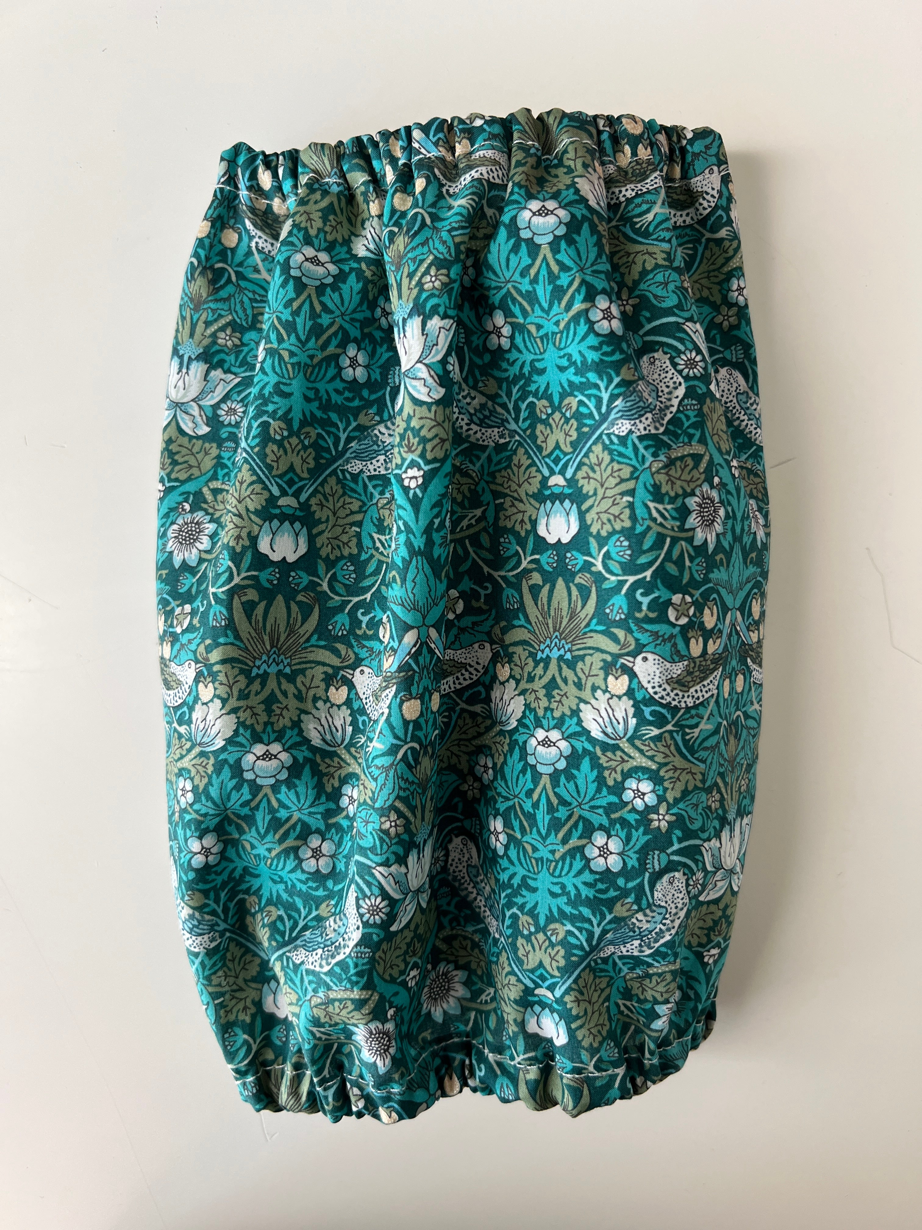Paraorecchie in Liberty London William Morris