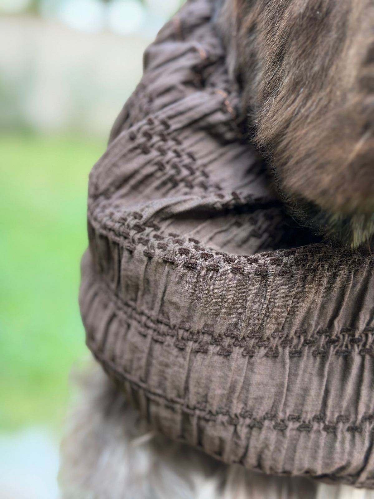 Paraorecchie in Chenille Cioccolato
